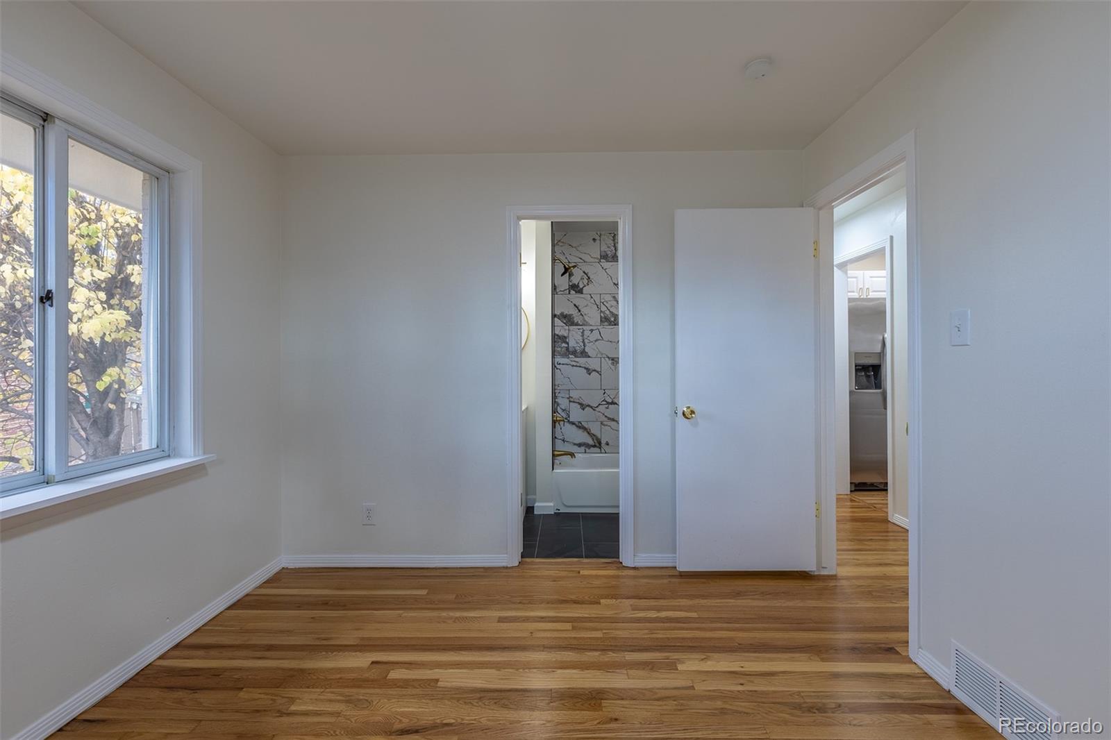 MLS Image #19 for 2820 s ivanhoe street,denver, Colorado