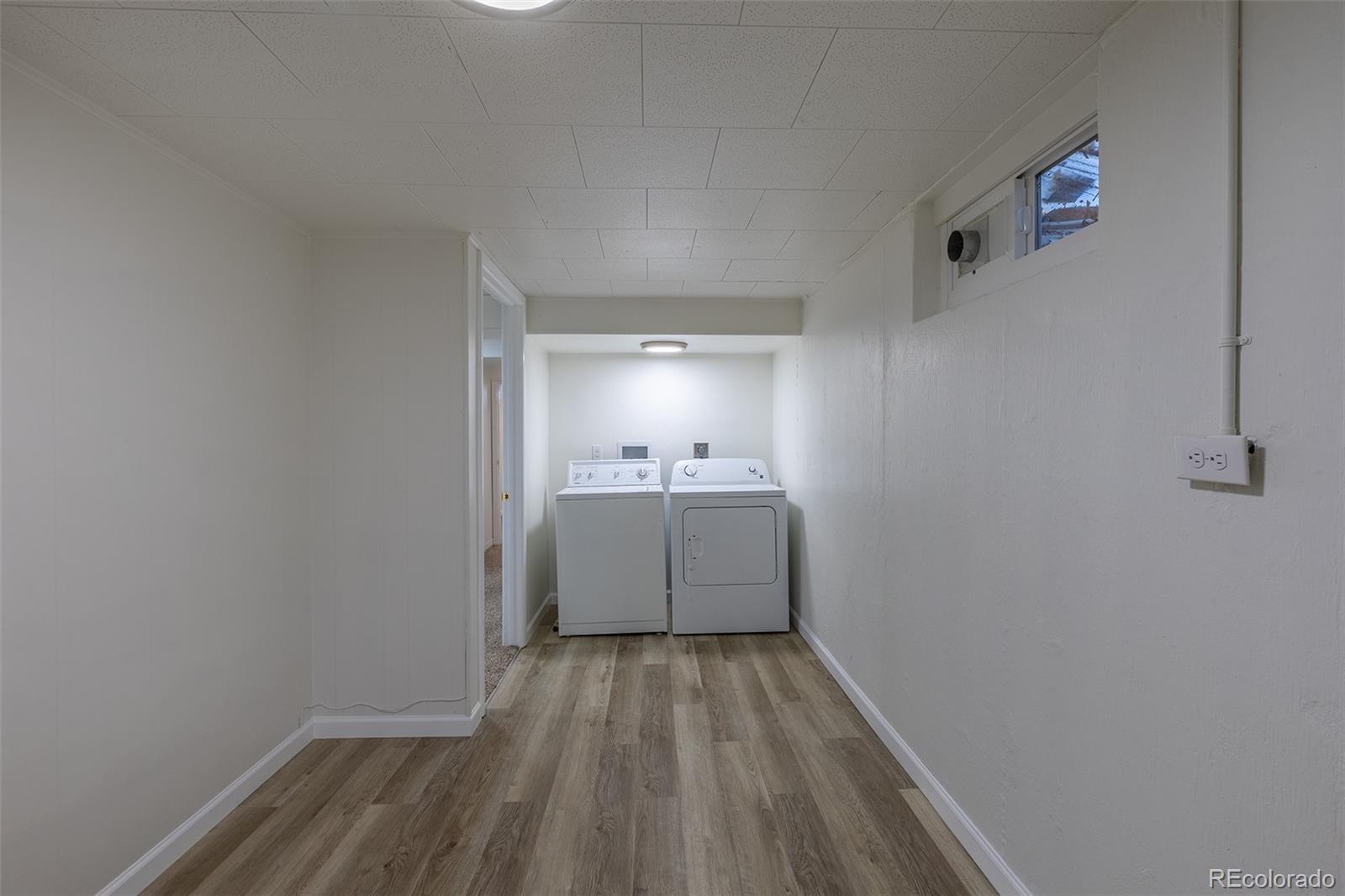 MLS Image #29 for 2820 s ivanhoe street,denver, Colorado