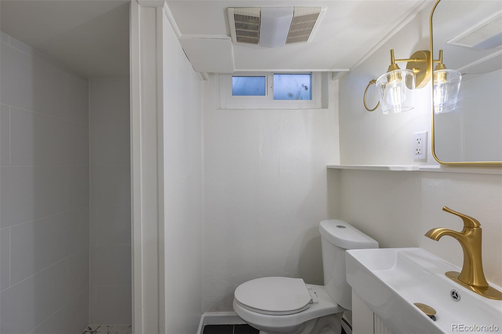 MLS Image #31 for 2820 s ivanhoe street,denver, Colorado