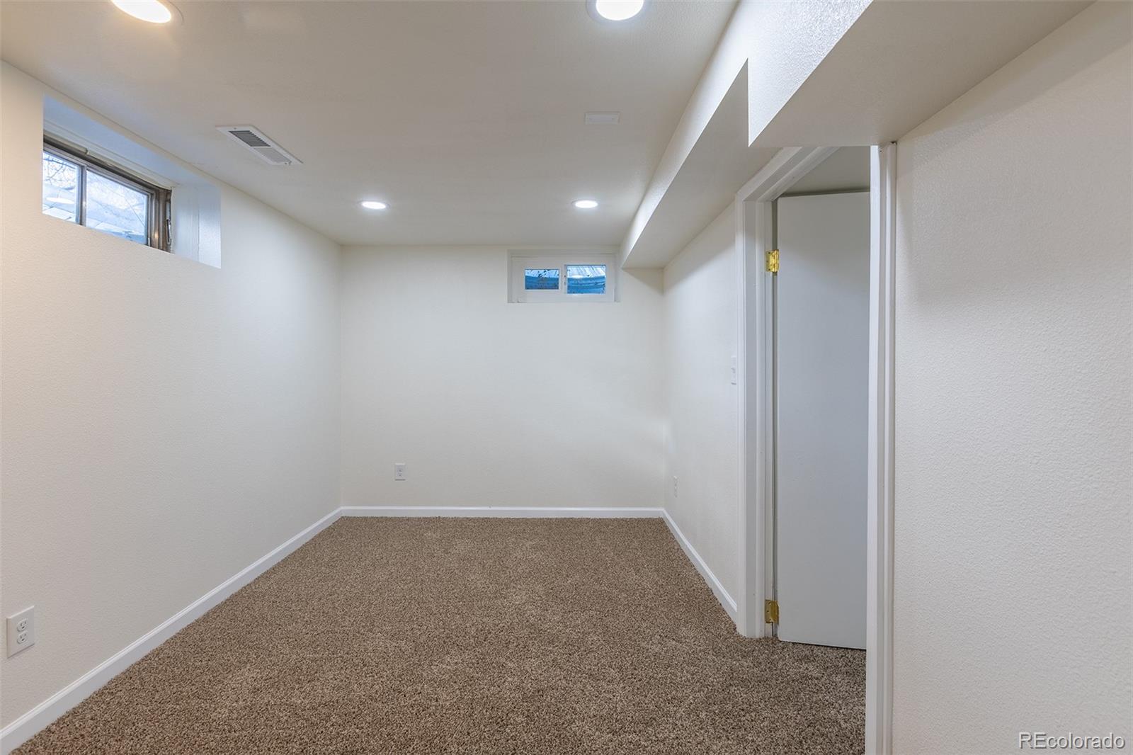 MLS Image #37 for 2820 s ivanhoe street,denver, Colorado