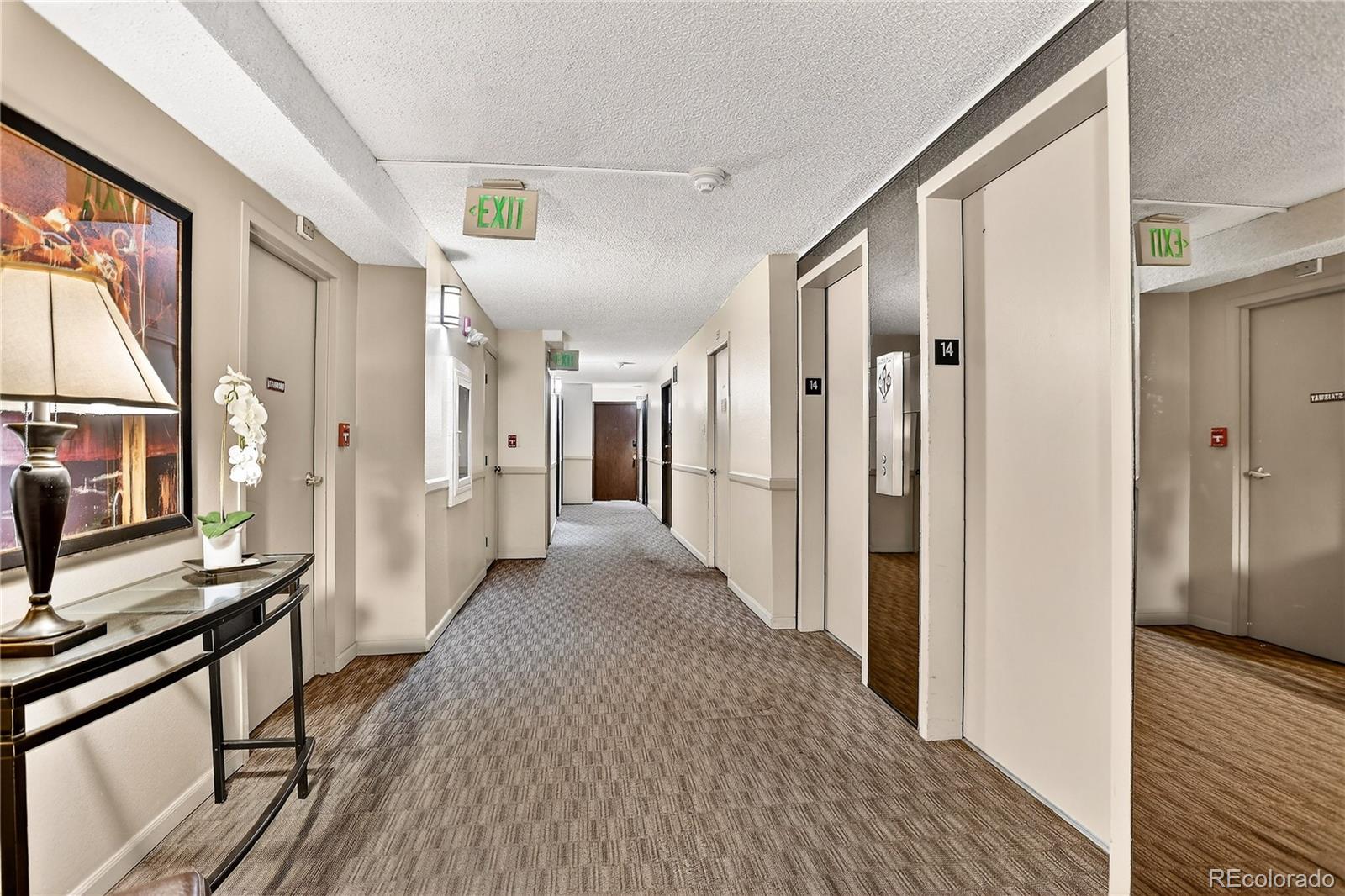 MLS Image #14 for 2  adams street 1401,denver, Colorado