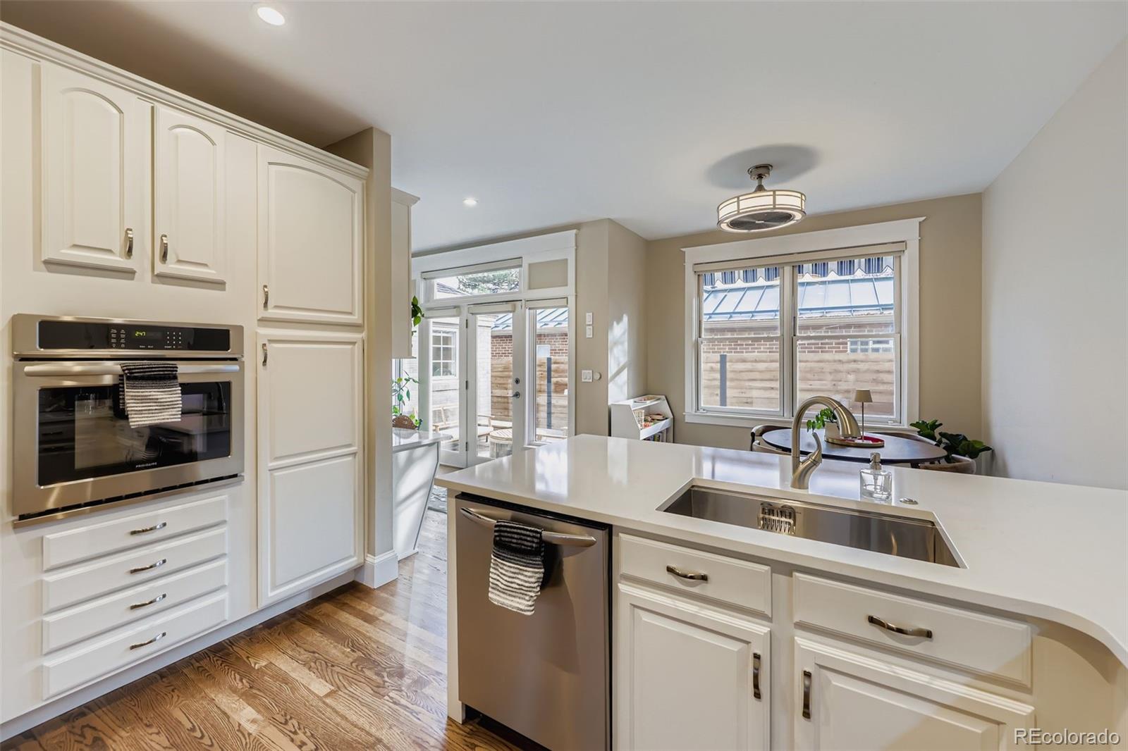 MLS Image #11 for 1050 e 7th avenue,denver, Colorado