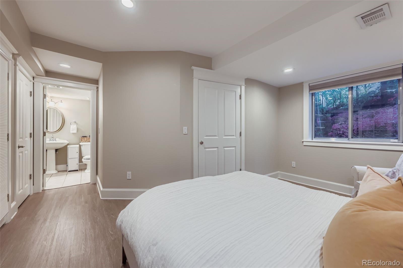 MLS Image #34 for 1050 e 7th avenue,denver, Colorado