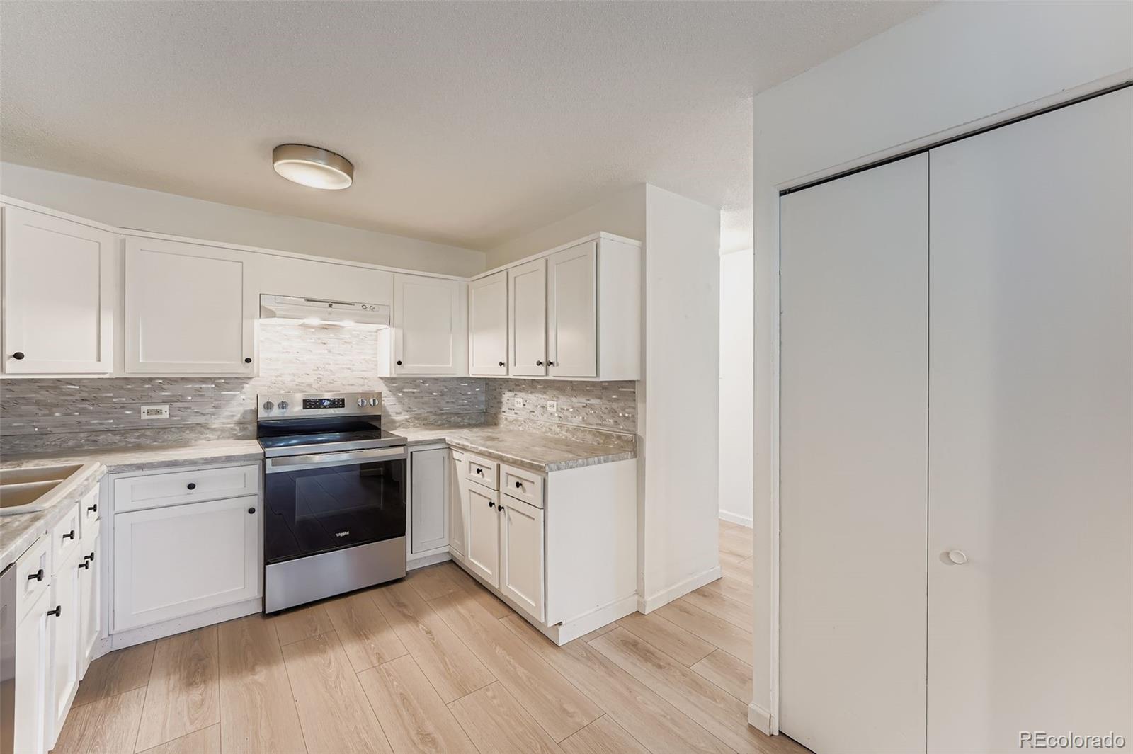 MLS Image #3 for 705 s alton way 5c,denver, Colorado