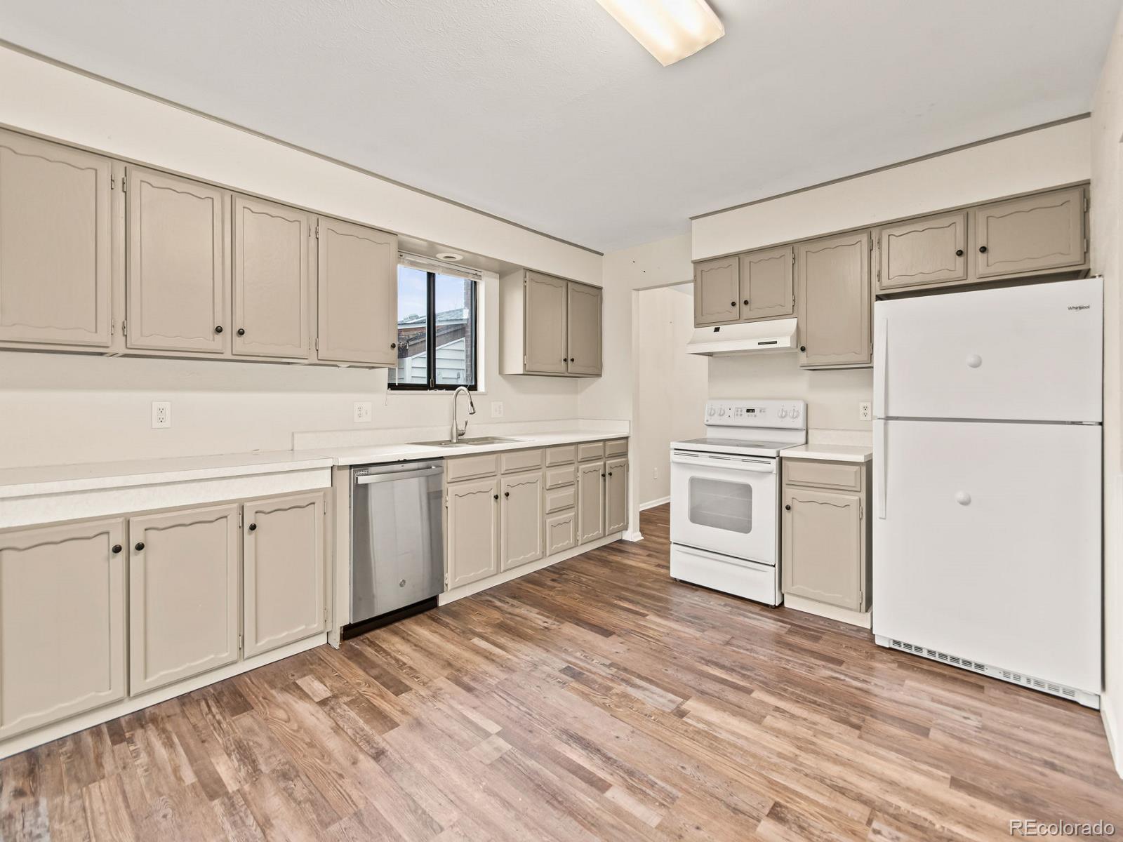 MLS Image #13 for 16229 e stanford place,aurora, Colorado