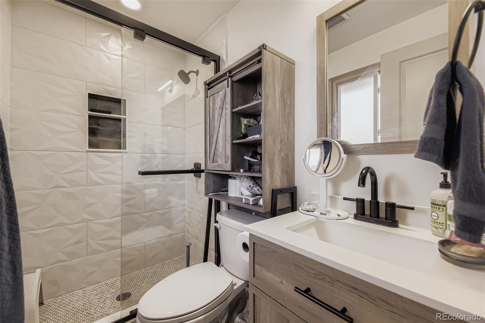 MLS Image #3 for 471  iola street,aurora, Colorado