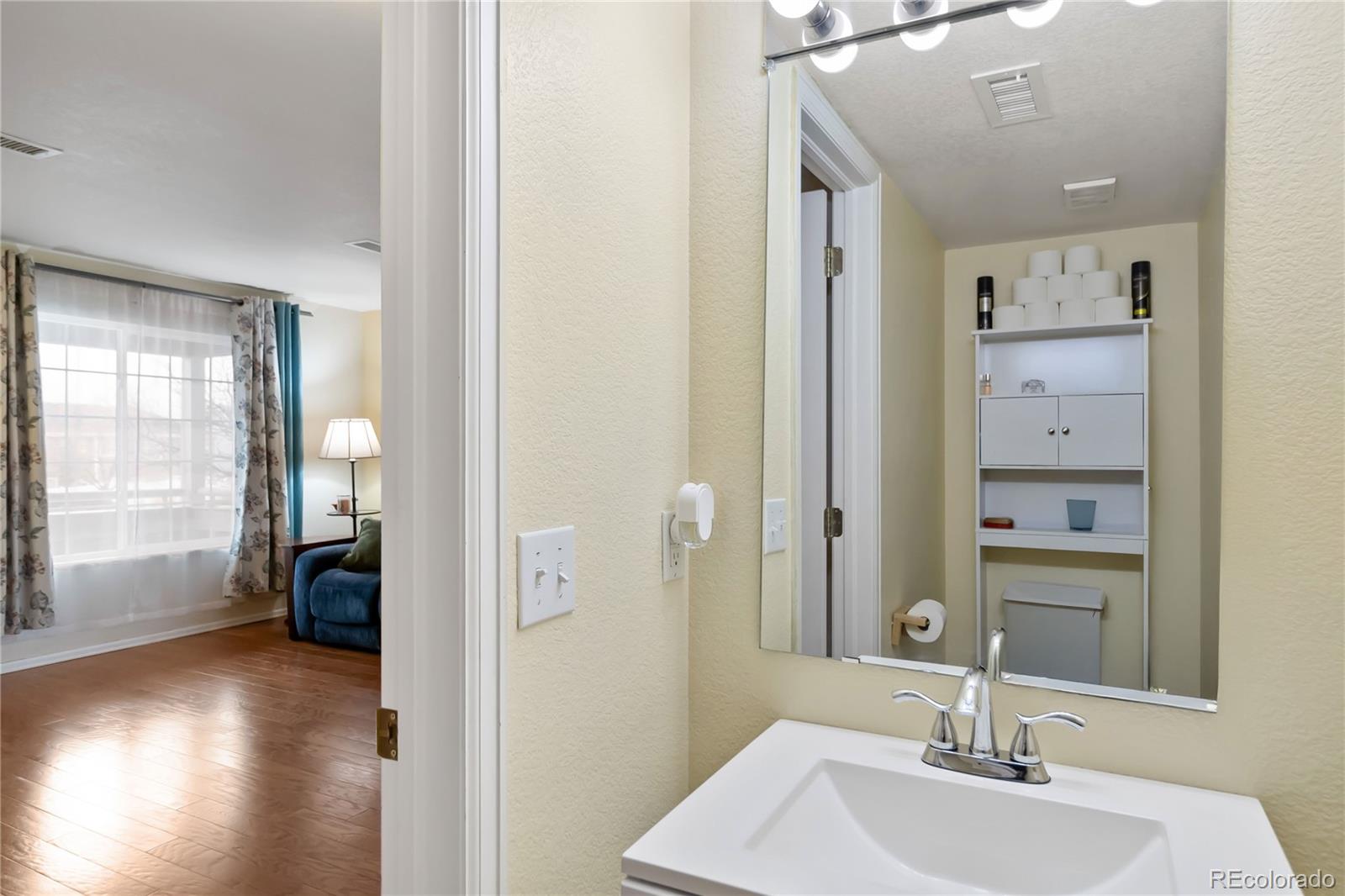 MLS Image #15 for 1338 s danube court,aurora, Colorado