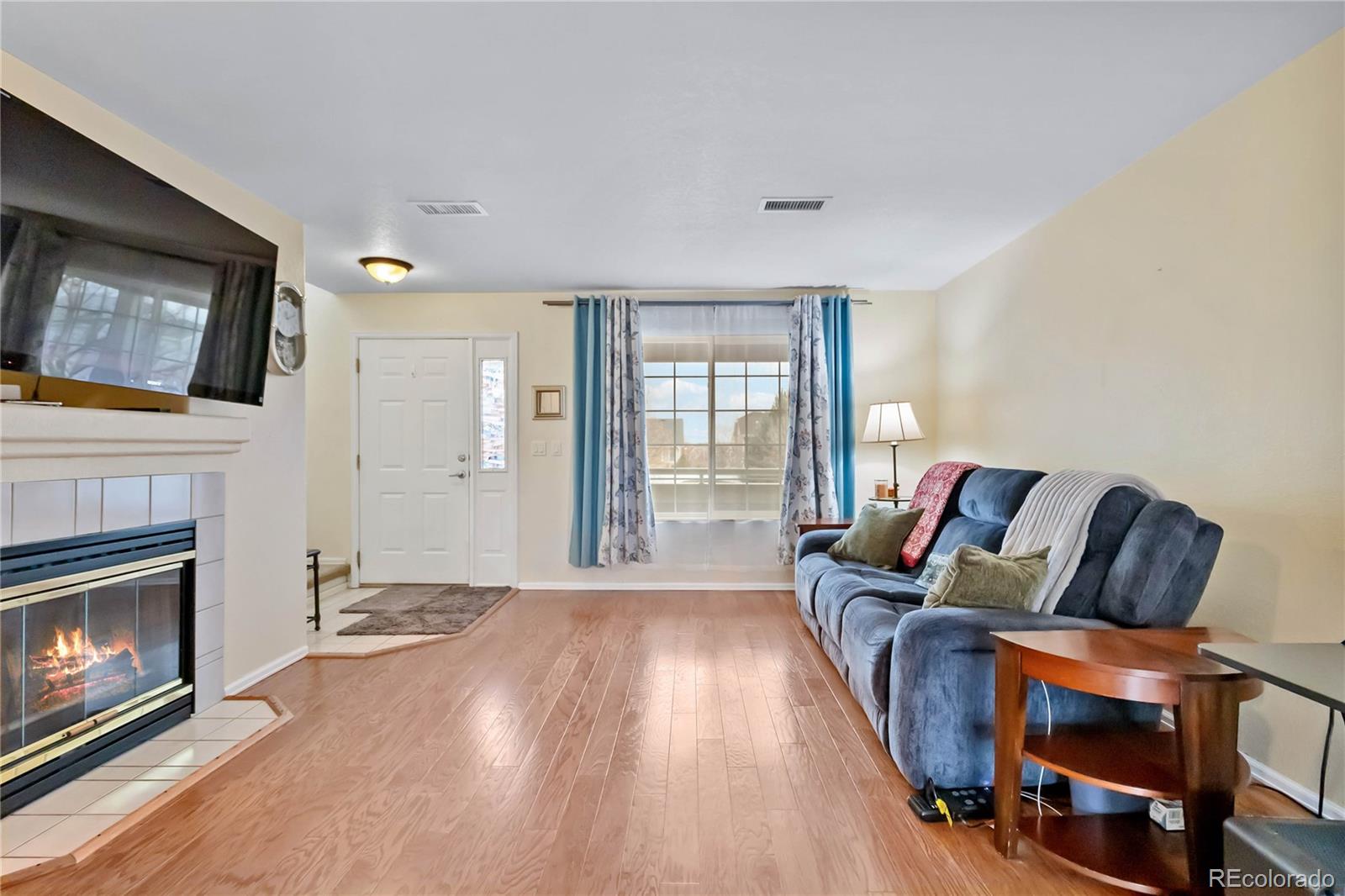 MLS Image #5 for 1338 s danube court,aurora, Colorado