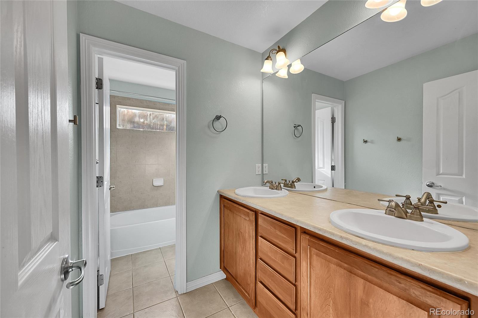 MLS Image #13 for 6349 s old hammer way,aurora, Colorado