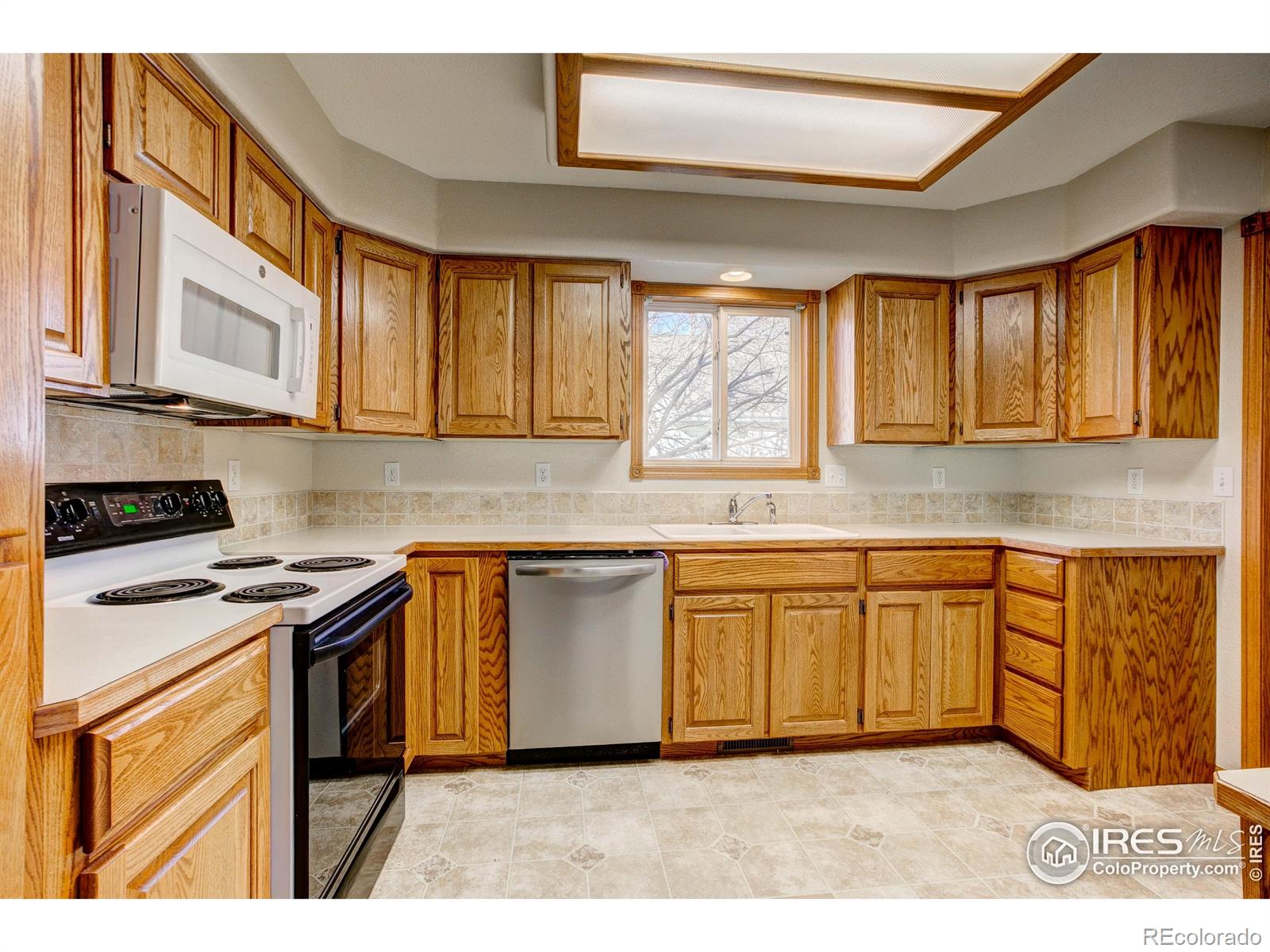 MLS Image #7 for 627  moose court,loveland, Colorado