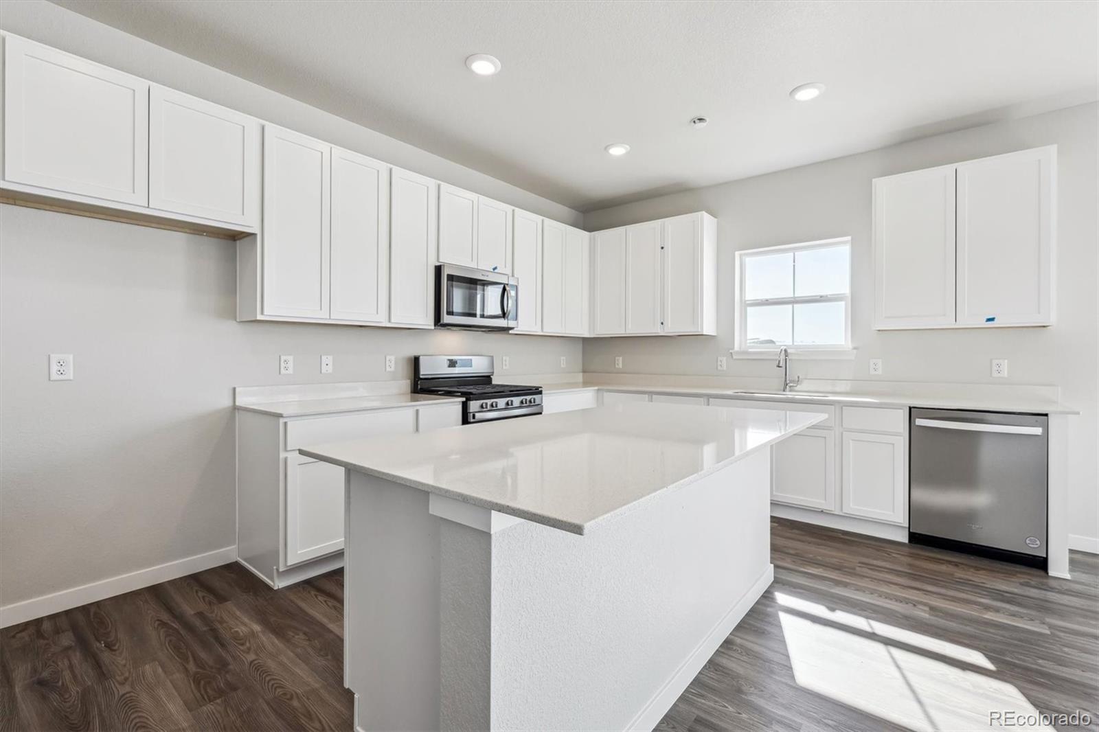 MLS Image #3 for 9424  danube street,commerce city, Colorado