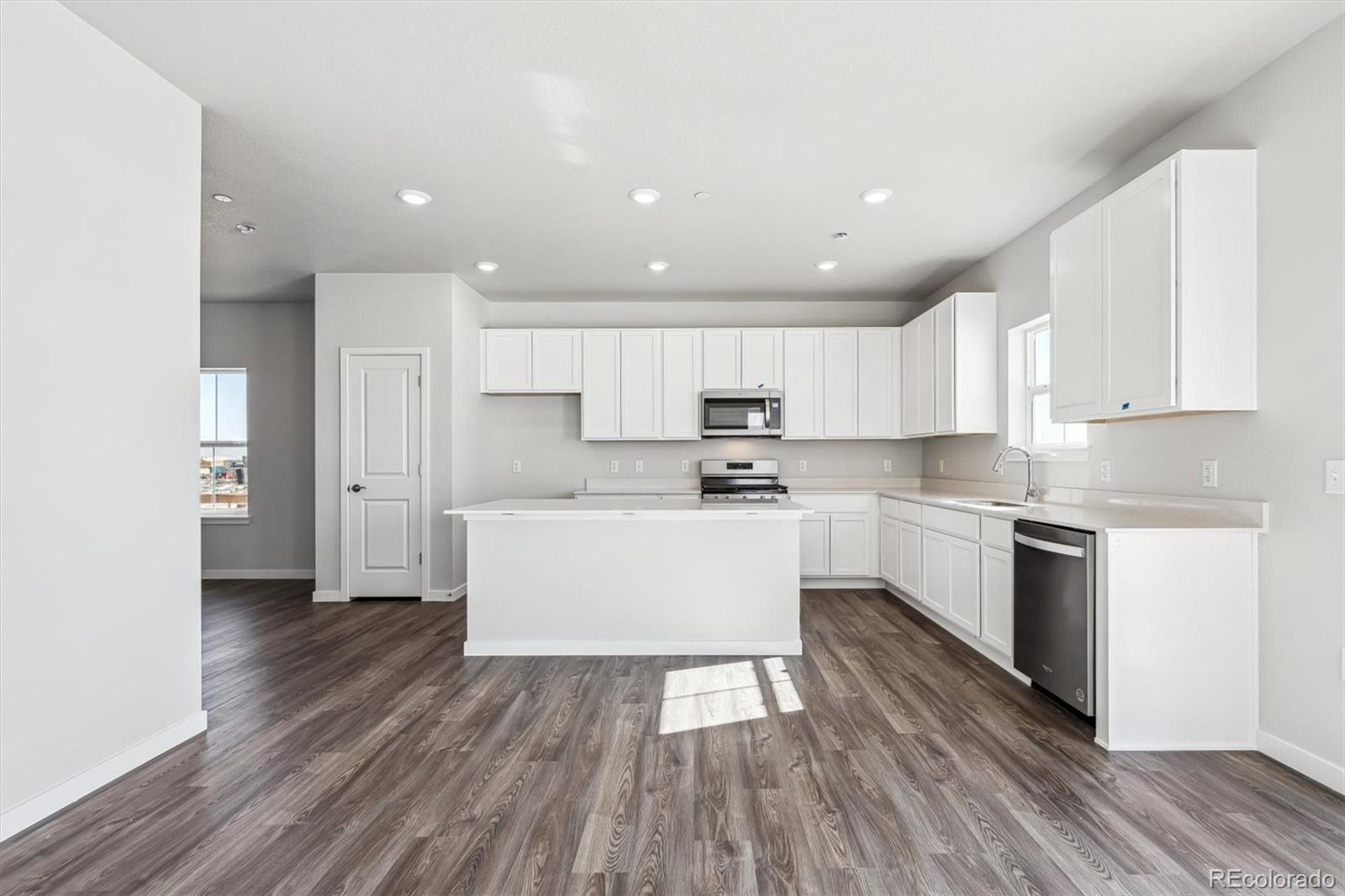 MLS Image #6 for 9424  danube street,commerce city, Colorado