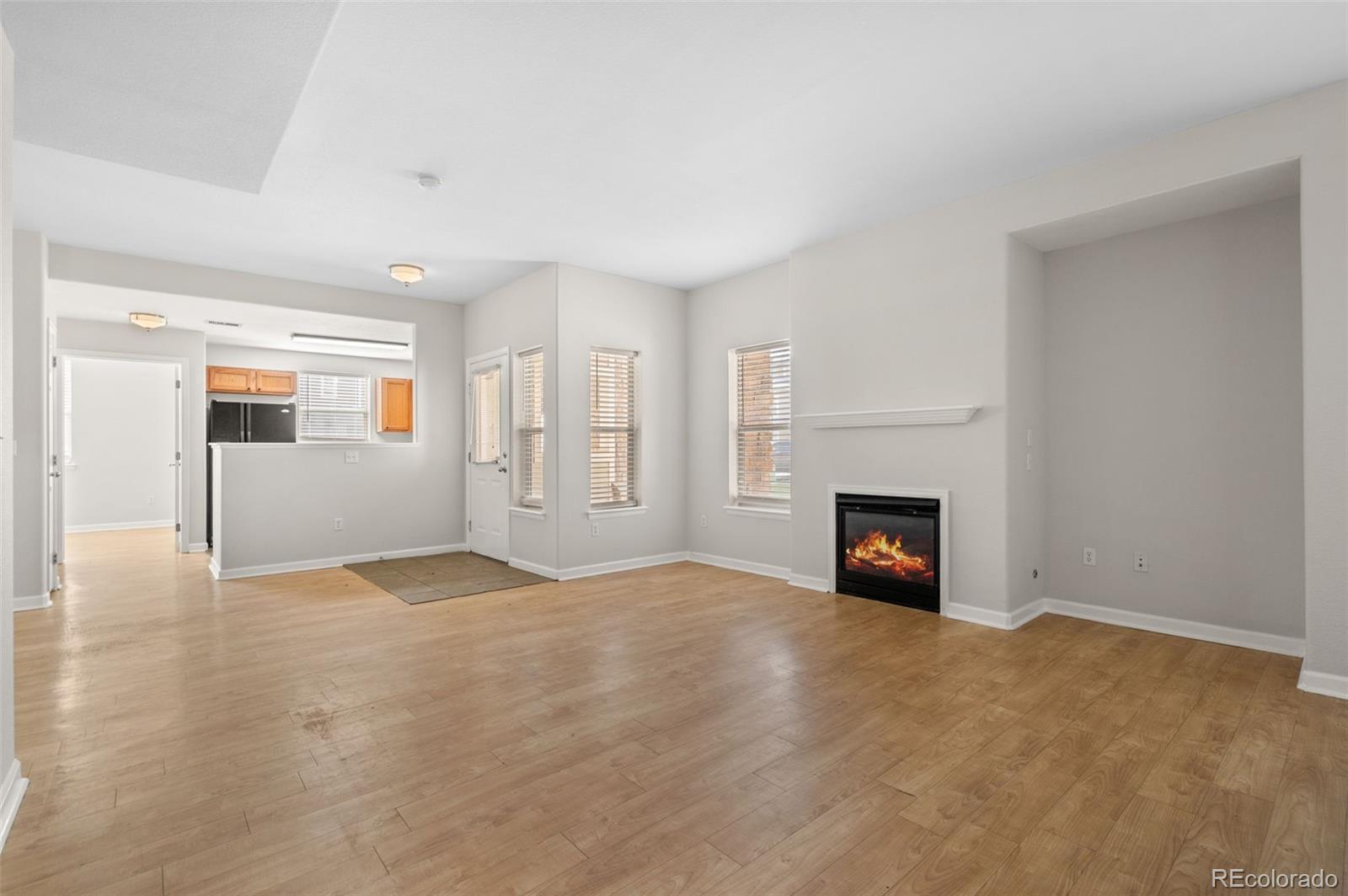 MLS Image #10 for 5800  tower road,denver, Colorado