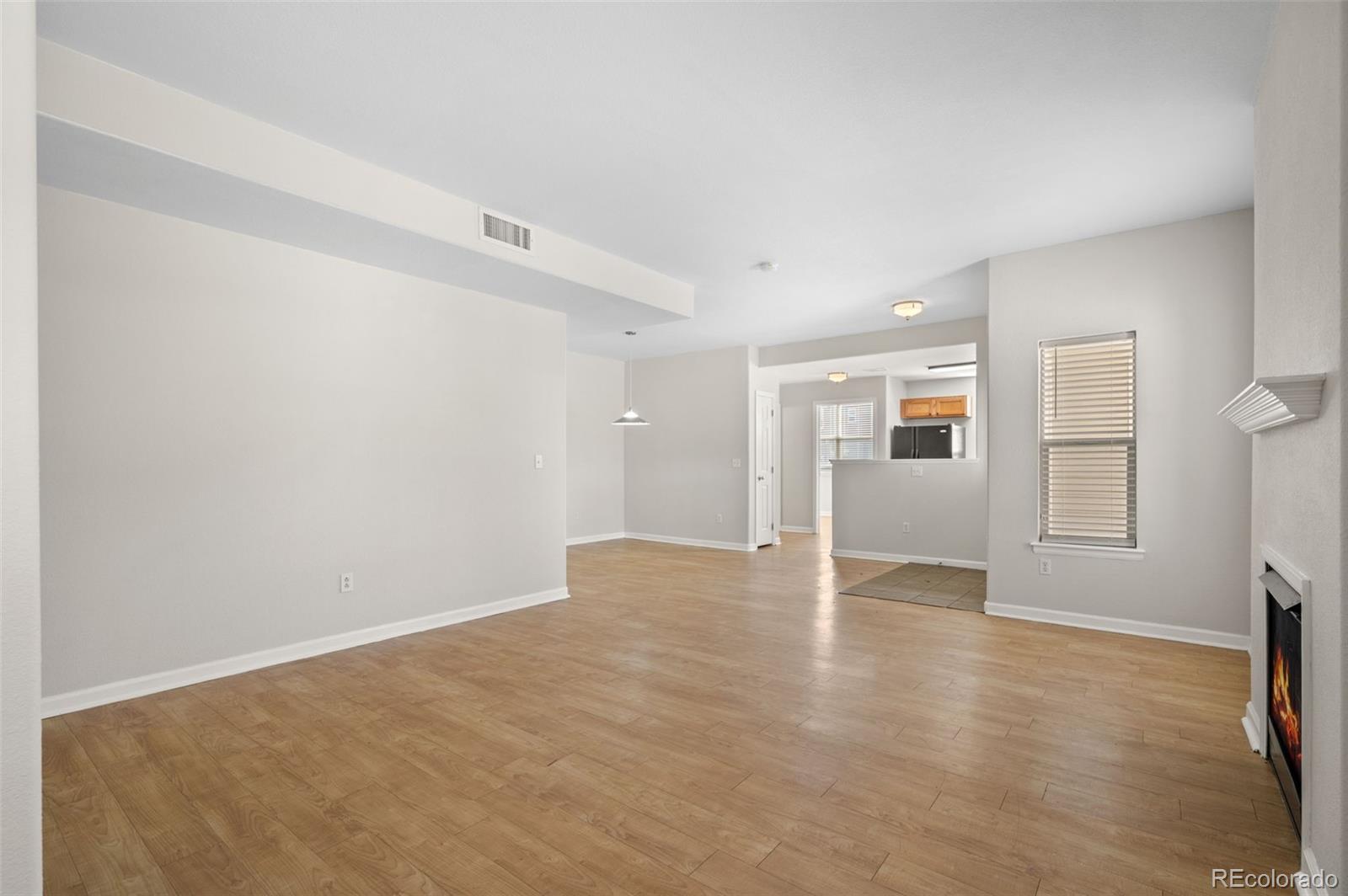MLS Image #11 for 5800  tower road,denver, Colorado