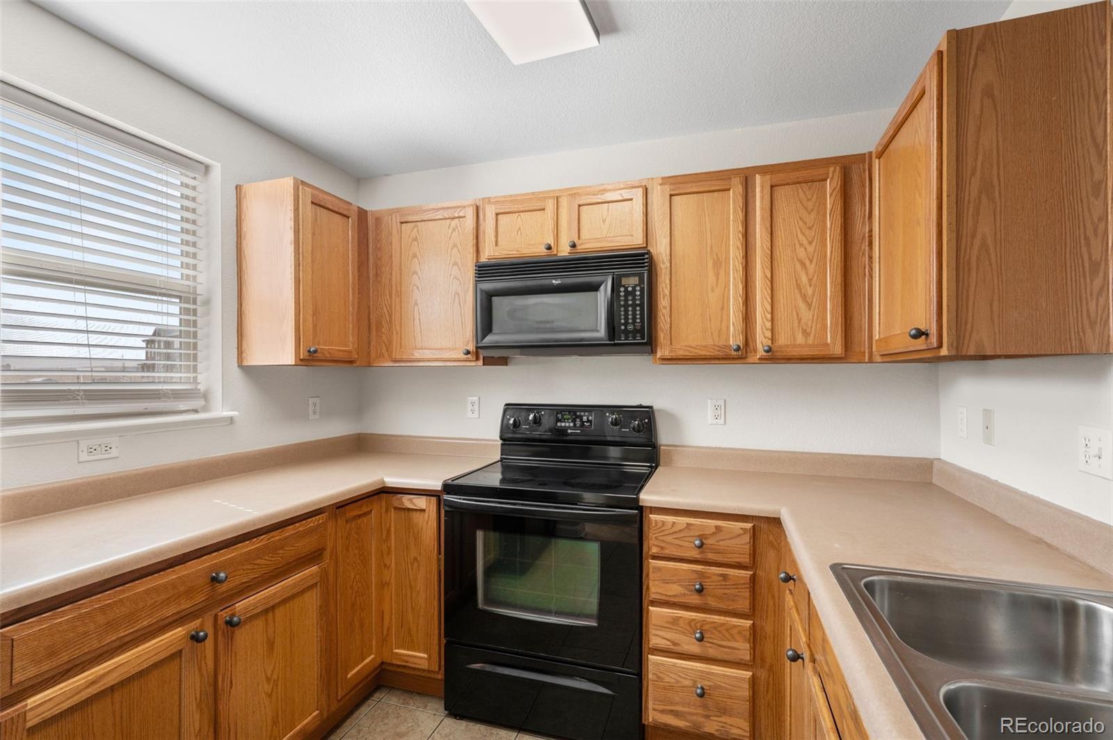 MLS Image #15 for 5800  tower road,denver, Colorado
