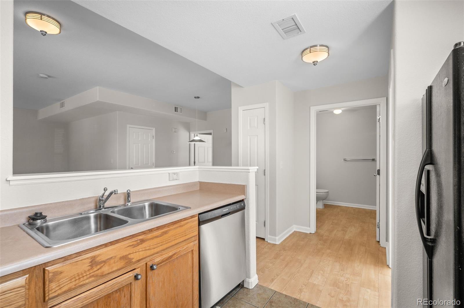 MLS Image #16 for 5800  tower road,denver, Colorado