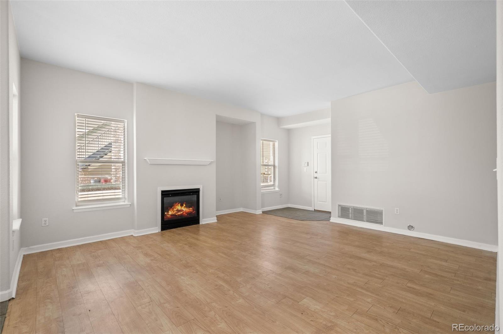 MLS Image #8 for 5800  tower road,denver, Colorado