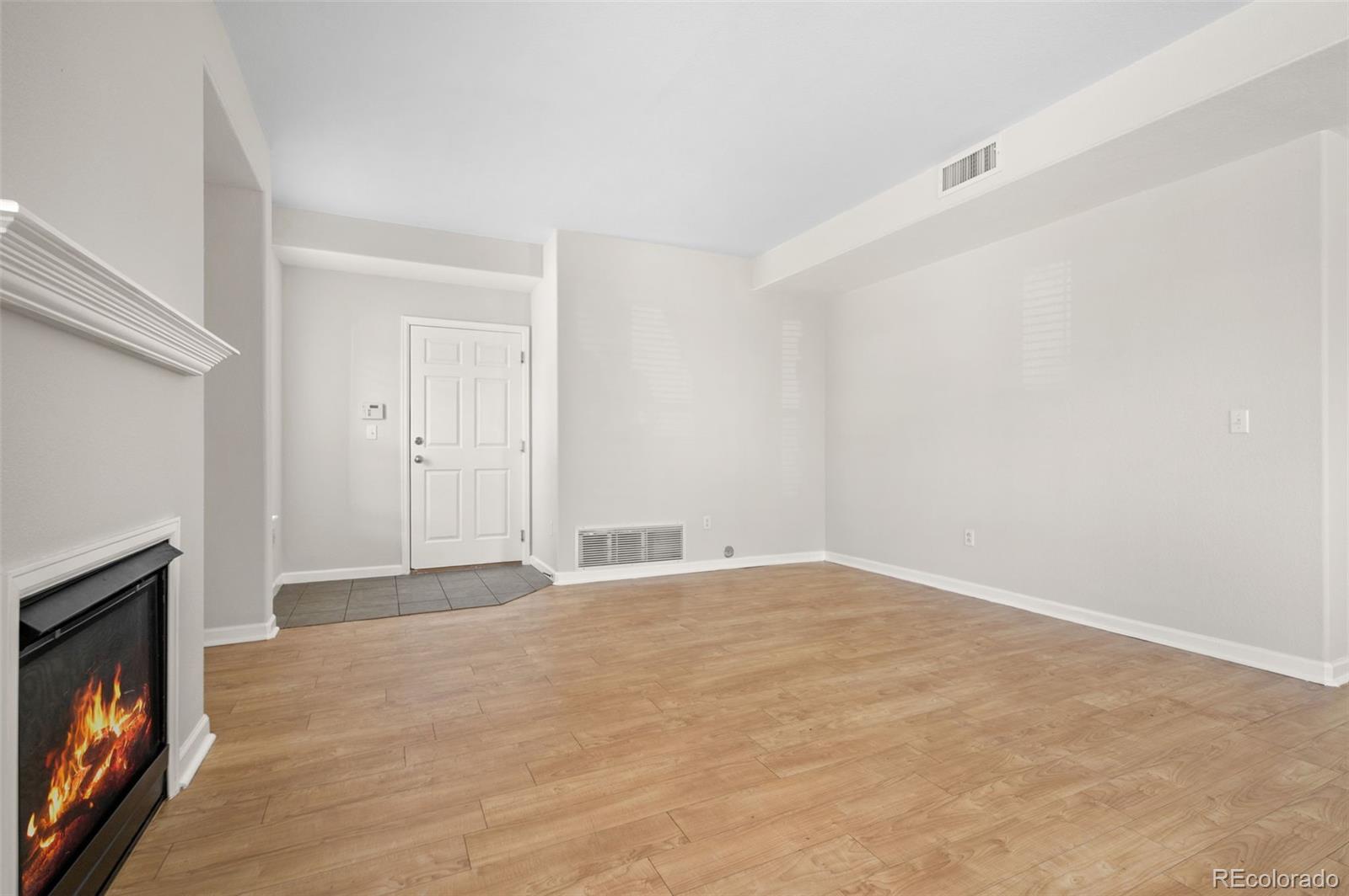 MLS Image #9 for 5800  tower road,denver, Colorado
