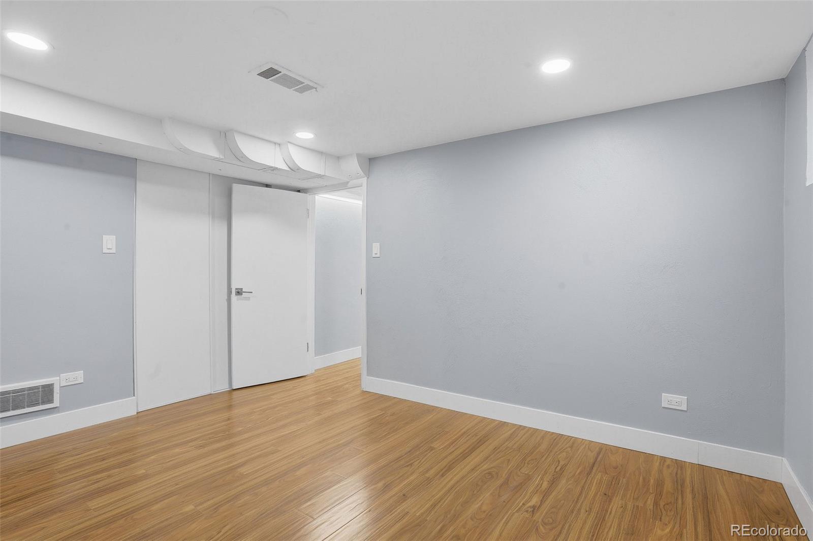 MLS Image #16 for 4200 s bannock street,englewood, Colorado
