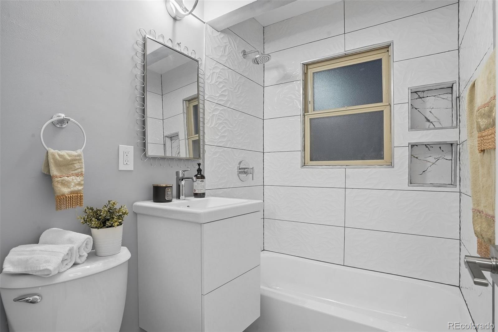 MLS Image #24 for 4200 s bannock street,englewood, Colorado