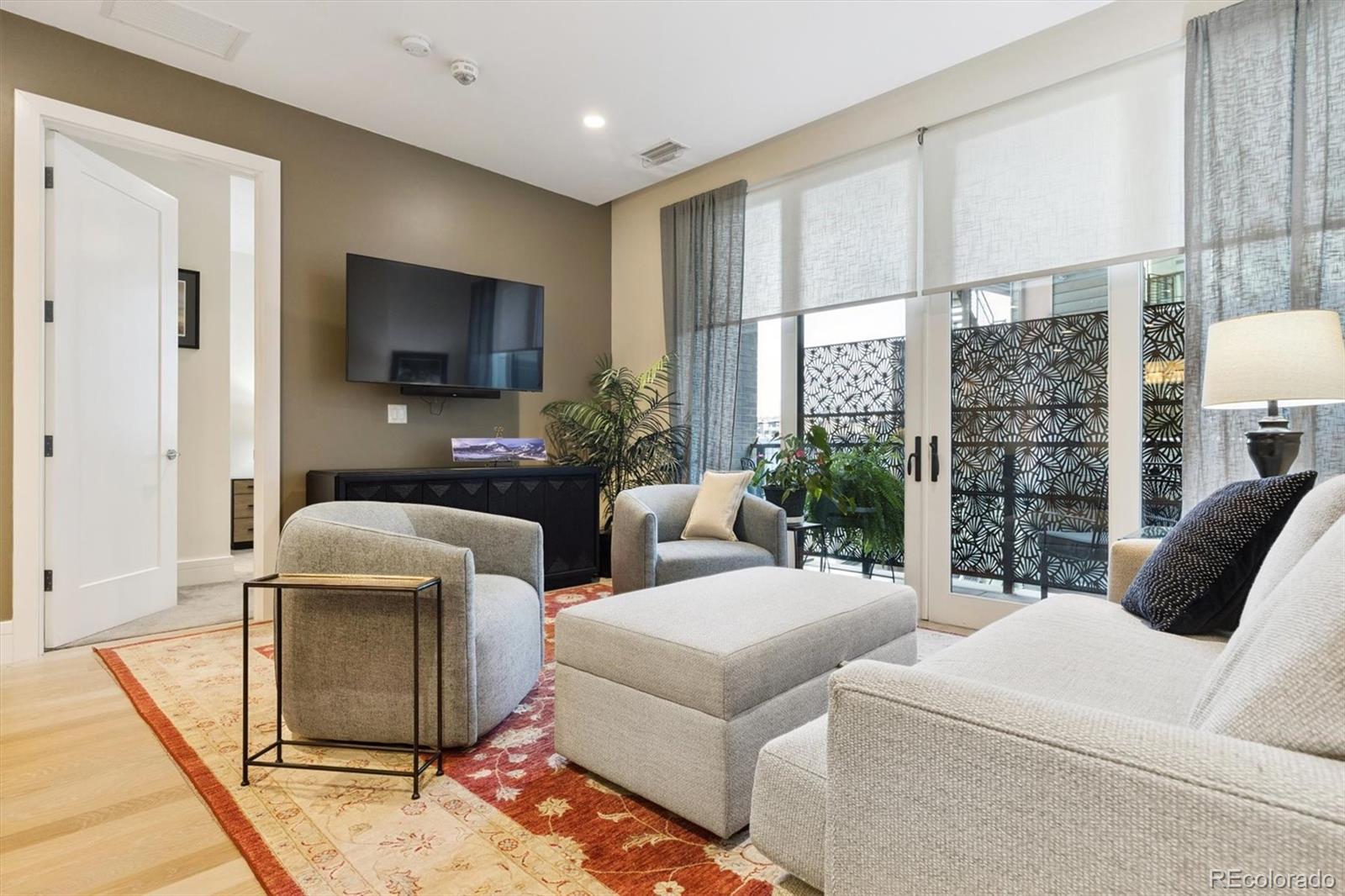MLS Image #12 for 250  columbine street 216,denver, Colorado