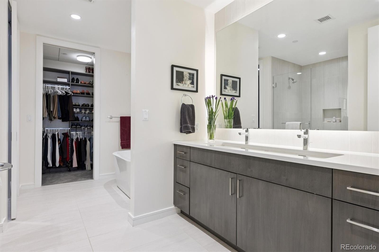 MLS Image #15 for 250  columbine street 216,denver, Colorado