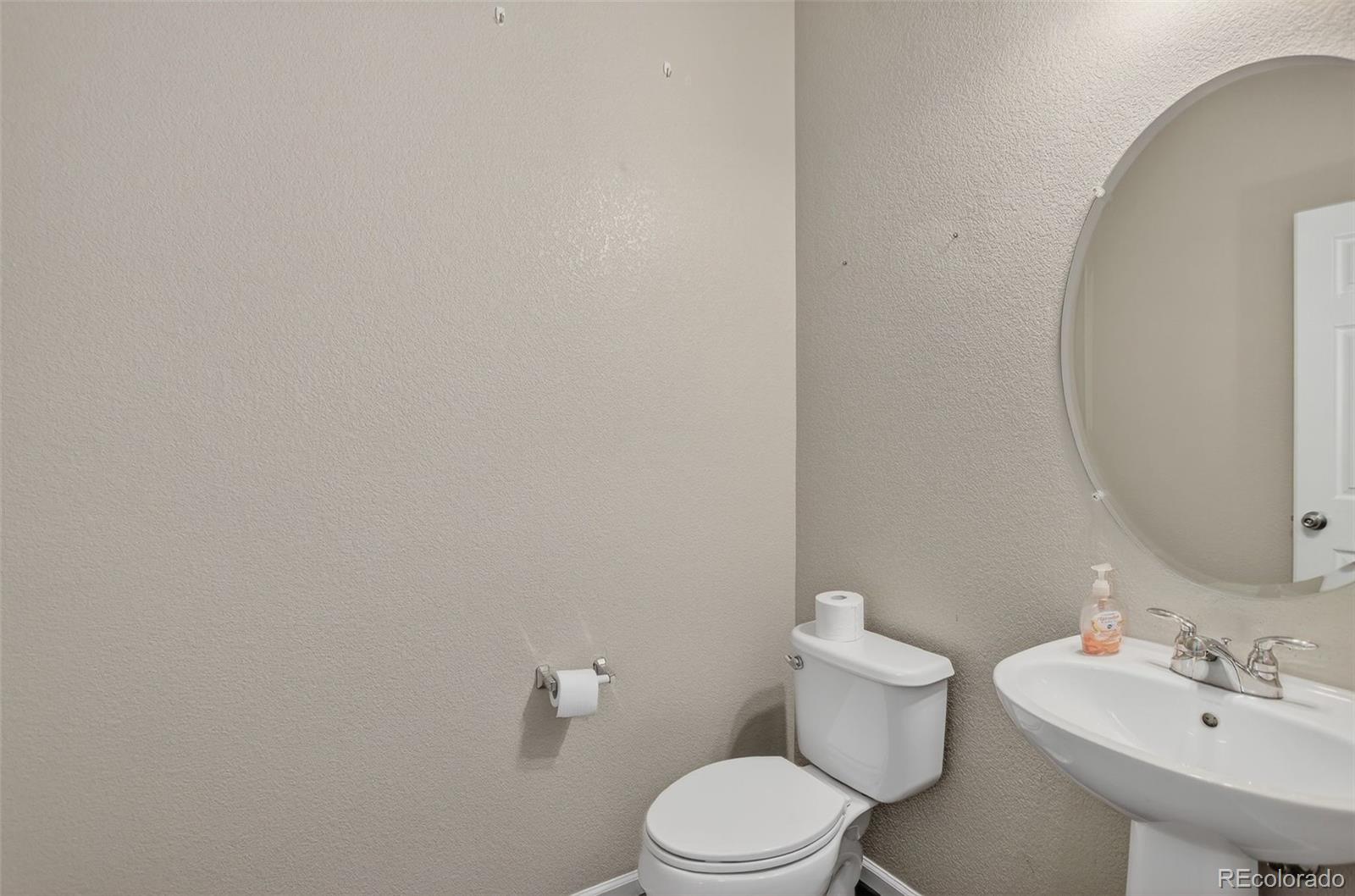 MLS Image #16 for 26881 e roxbury place,aurora, Colorado