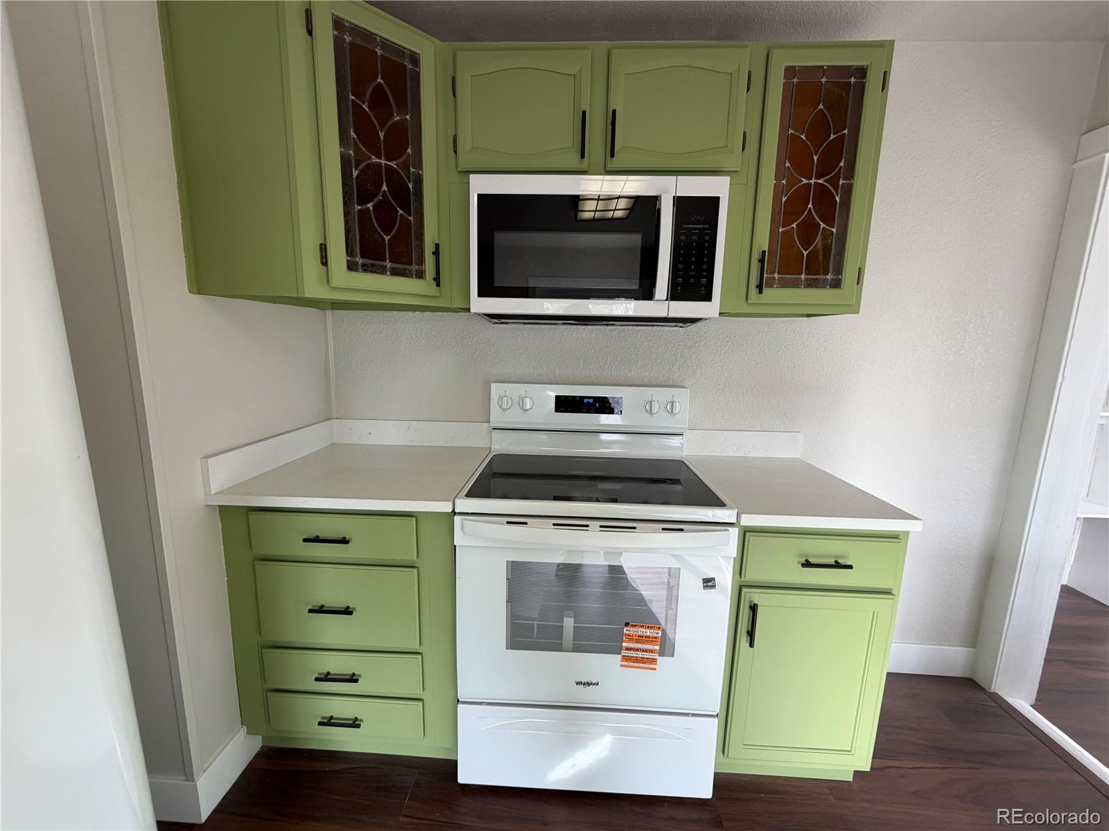 MLS Image #14 for 3330 s bryant street,englewood, Colorado