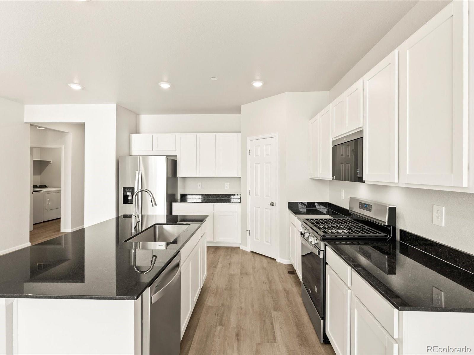 MLS Image #13 for 17590 e 88th place,commerce city, Colorado