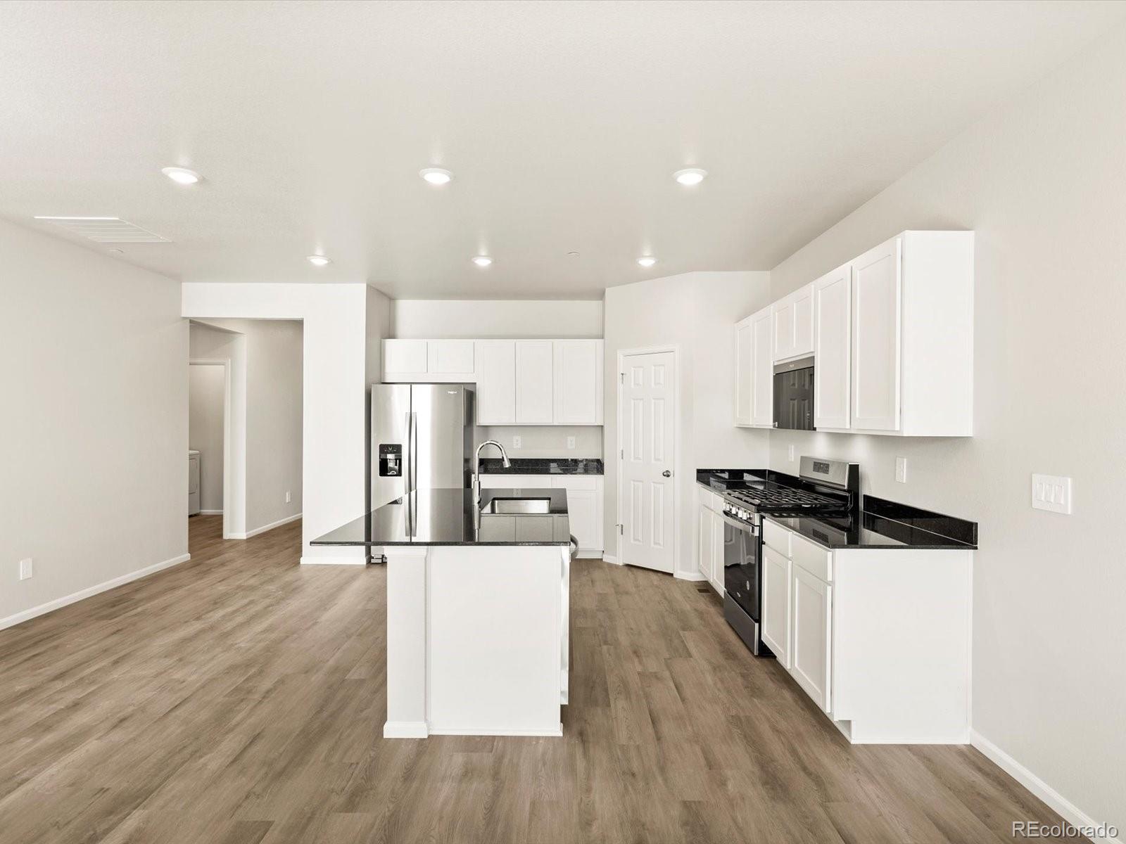 MLS Image #14 for 17590 e 88th place,commerce city, Colorado