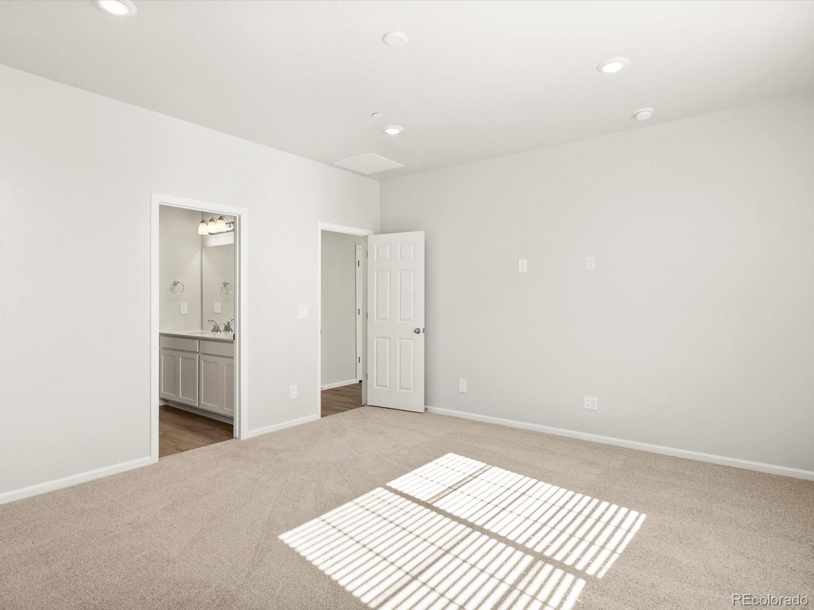 MLS Image #18 for 17590 e 88th place,commerce city, Colorado