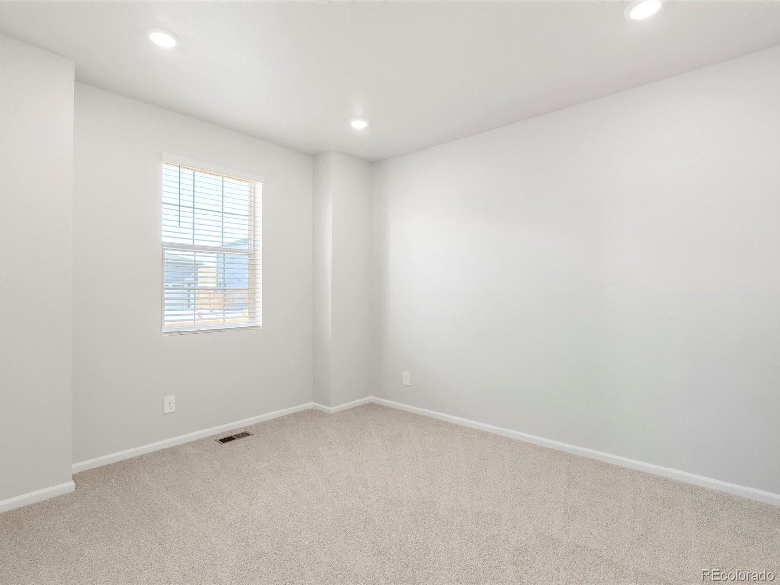 MLS Image #7 for 17590 e 88th place,commerce city, Colorado