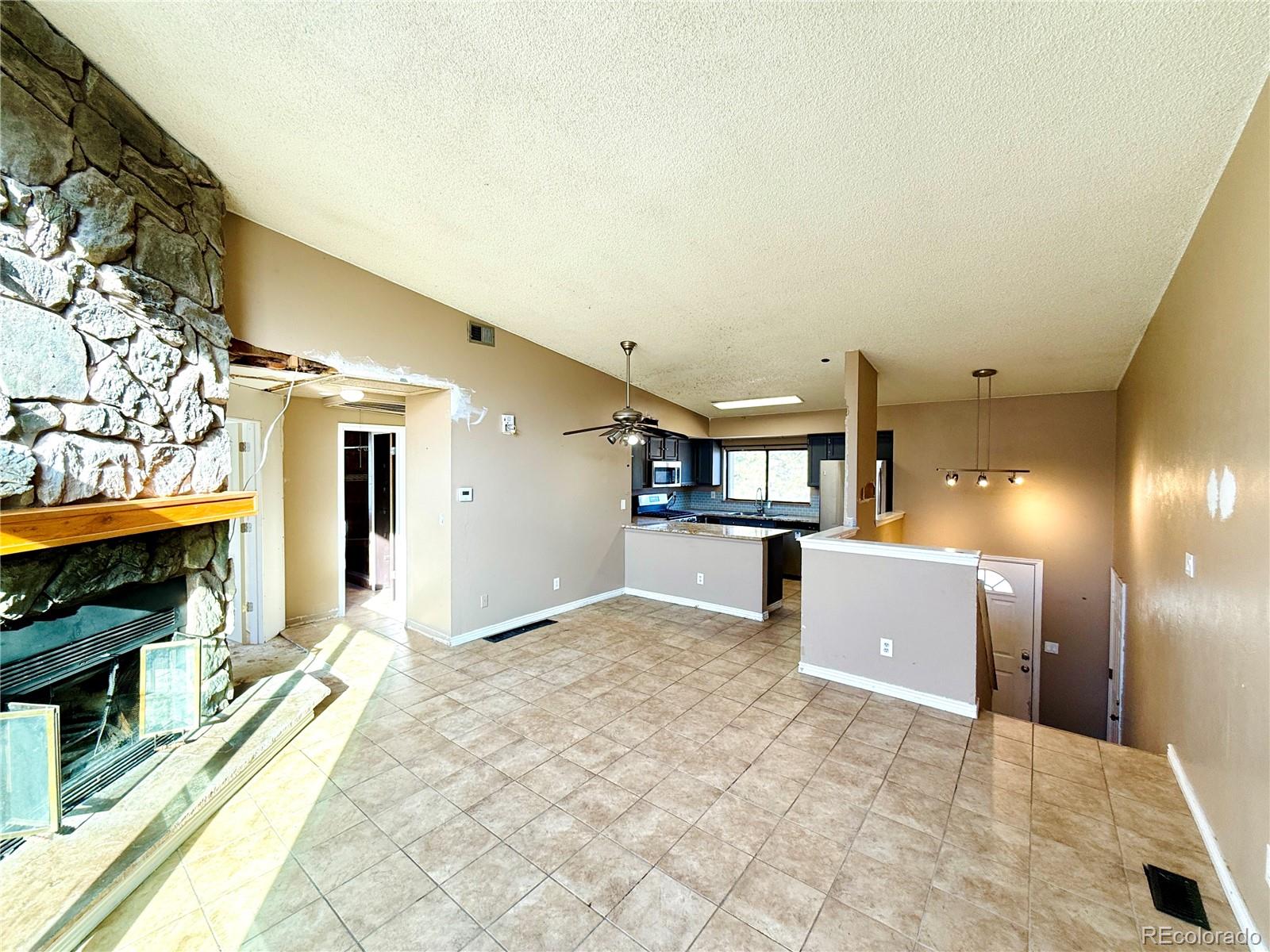 MLS Image #4 for 11977 w bowles circle,littleton, Colorado