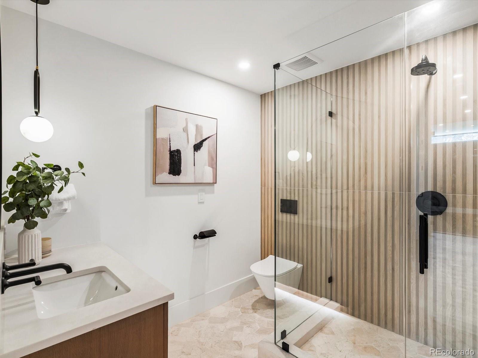 MLS Image #34 for 950 s steele street,denver, Colorado
