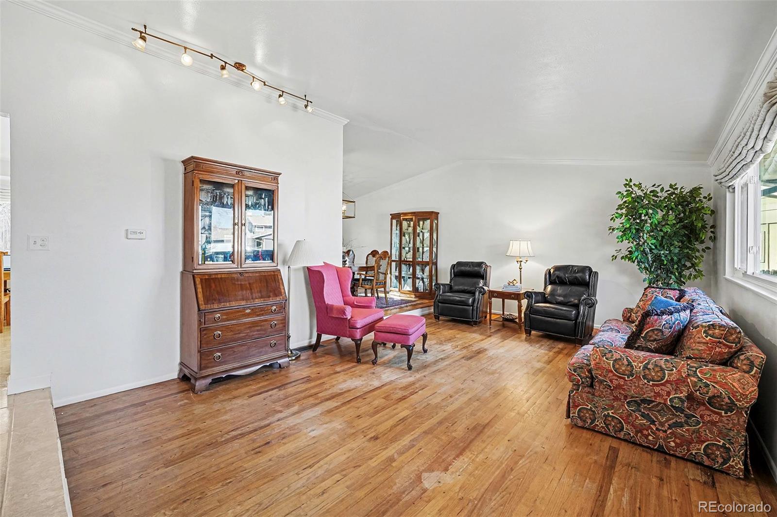 MLS Image #4 for 7197 s fairfax court,centennial, Colorado