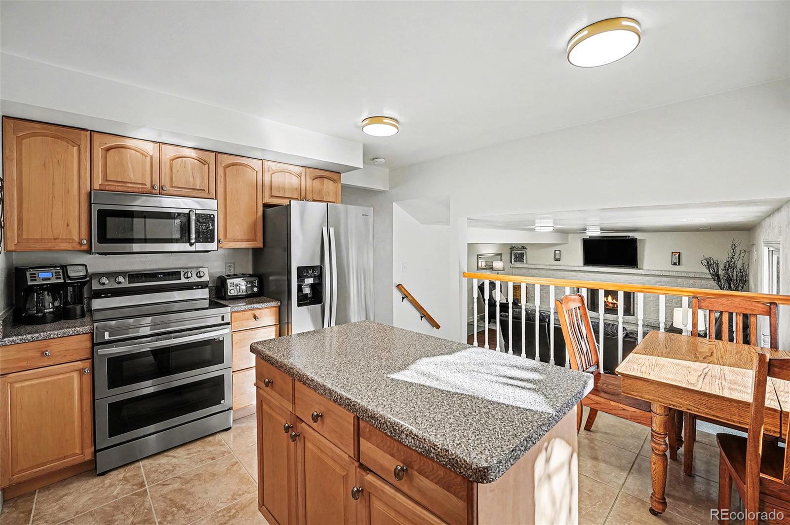 MLS Image #7 for 7197 s fairfax court,centennial, Colorado