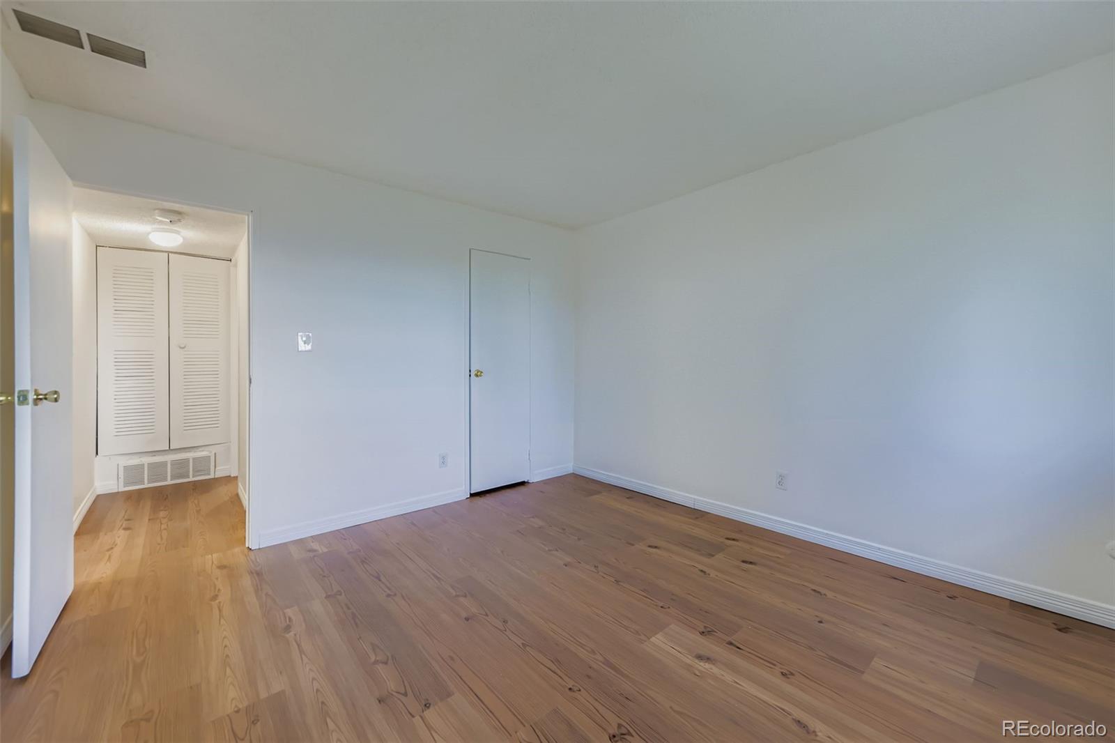 MLS Image #11 for 10211  ura lane 1-203,thornton, Colorado