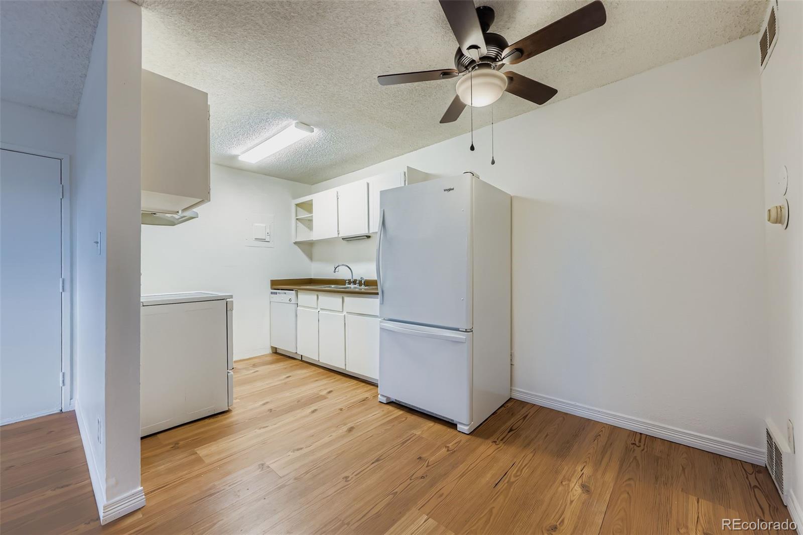 MLS Image #5 for 10211  ura lane 1-203,thornton, Colorado