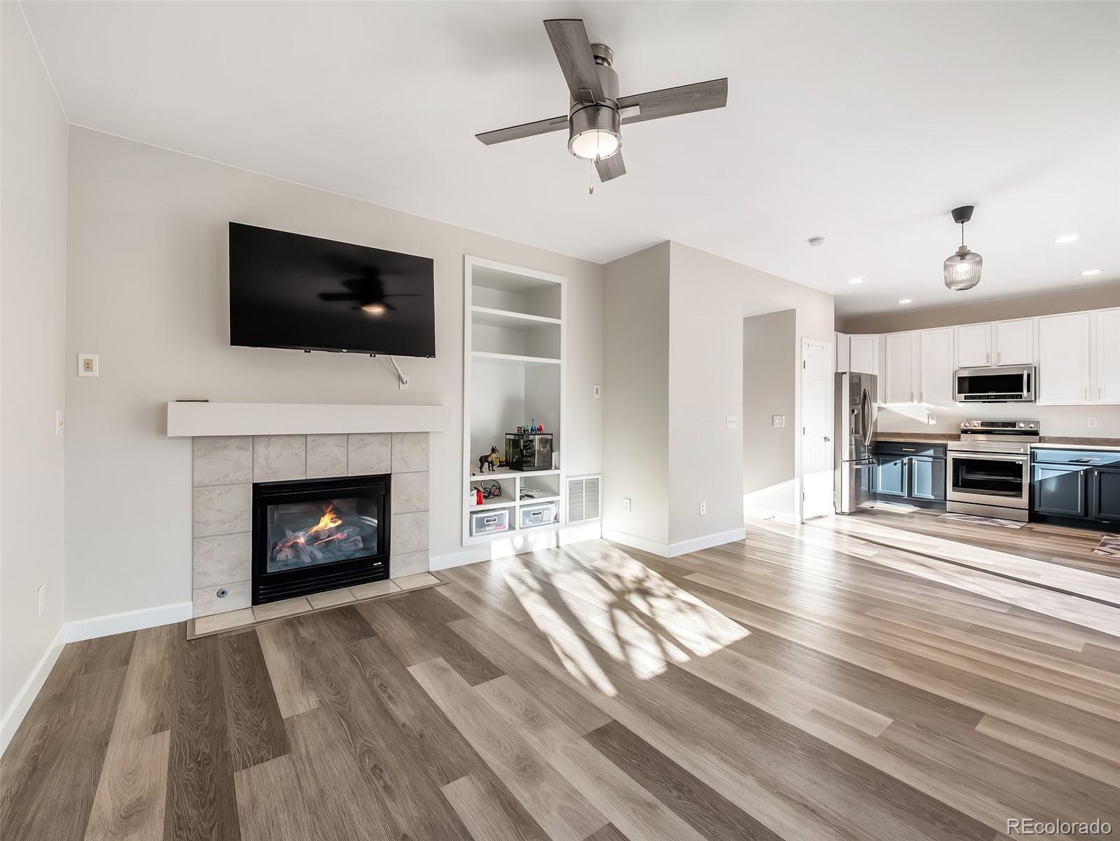 MLS Image #0 for 188 s granby court,aurora, Colorado