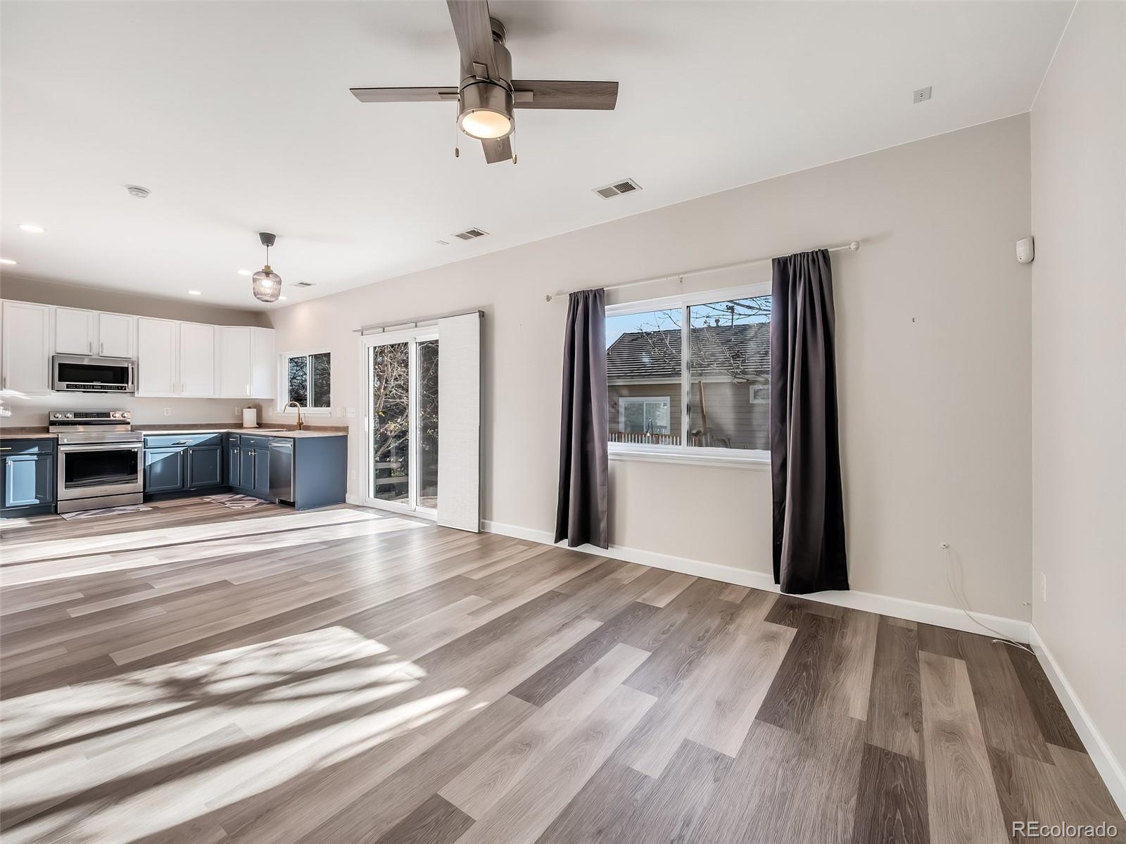 MLS Image #2 for 188 s granby court,aurora, Colorado