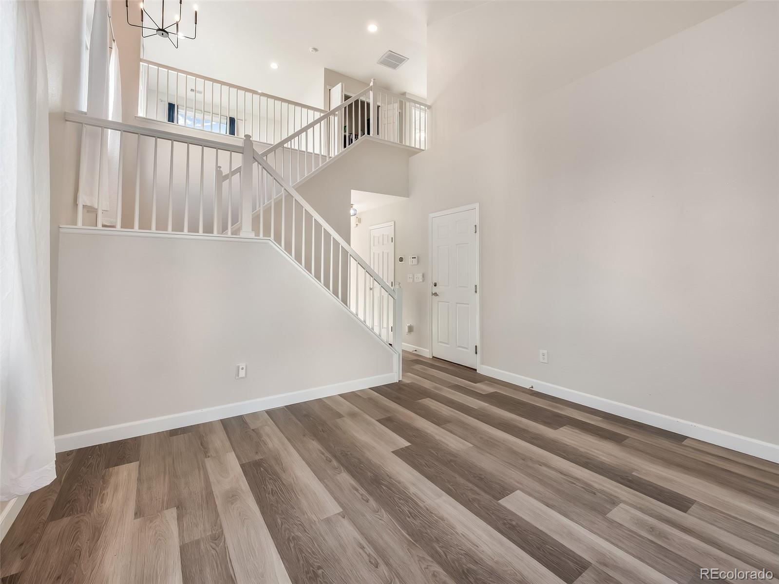 MLS Image #6 for 188 s granby court,aurora, Colorado