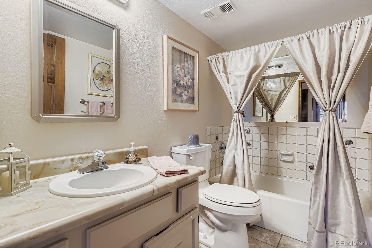 MLS Image #11 for 3675 s cherokee street,englewood, Colorado