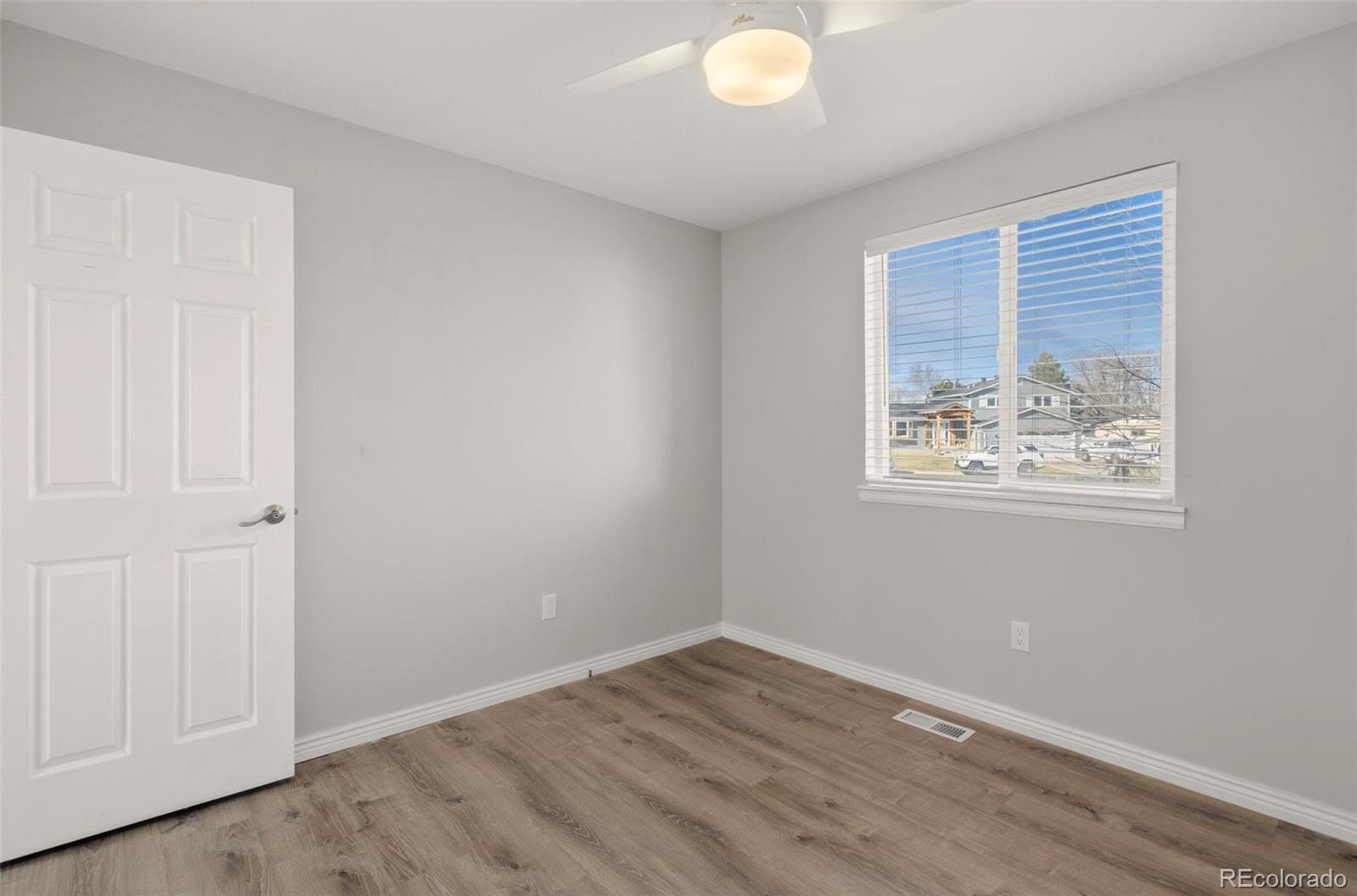 MLS Image #15 for 3880 e 117th avenue,thornton, Colorado