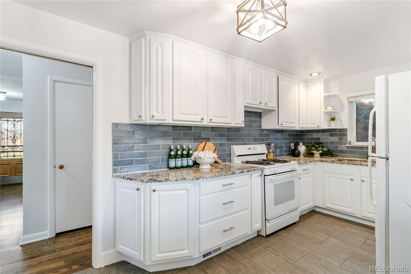 MLS Image #10 for 1385 n fairfax street,denver, Colorado