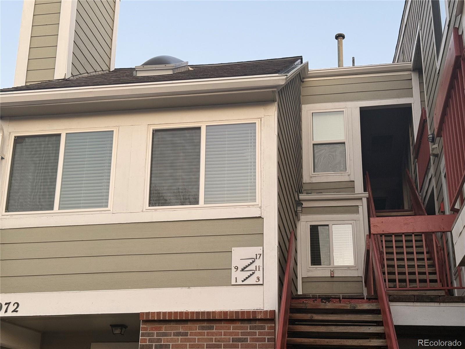 MLS Image #2 for 972 s dearborn way 17,aurora, Colorado