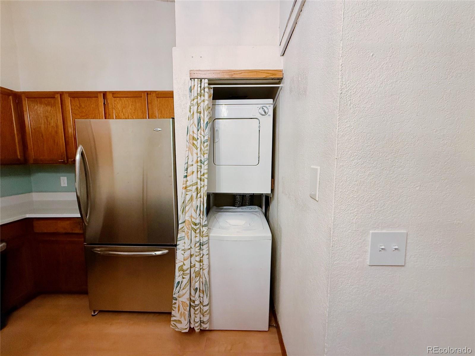 MLS Image #8 for 972 s dearborn way 17,aurora, Colorado