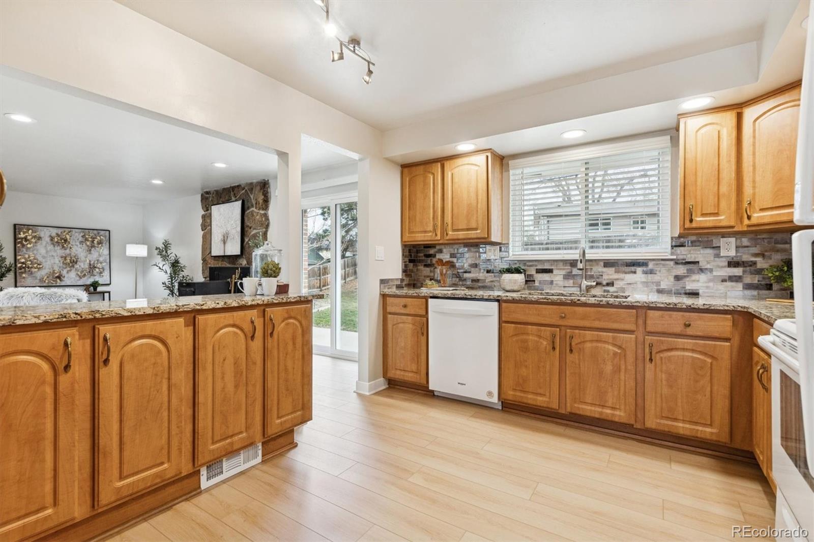 MLS Image #18 for 7116 s dexter street,centennial, Colorado