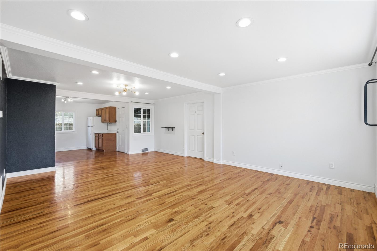 MLS Image #14 for 860  lansing street,aurora, Colorado