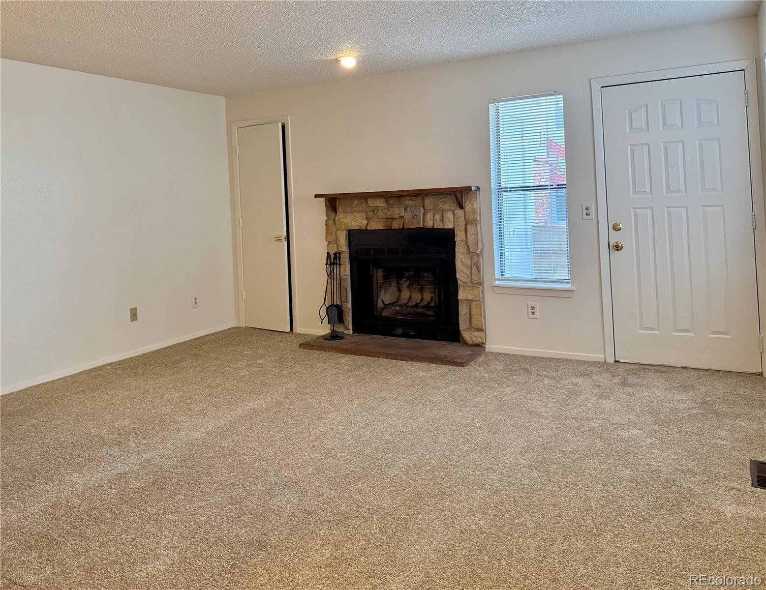 MLS Image #3 for 910 s dawson way 3,aurora, Colorado