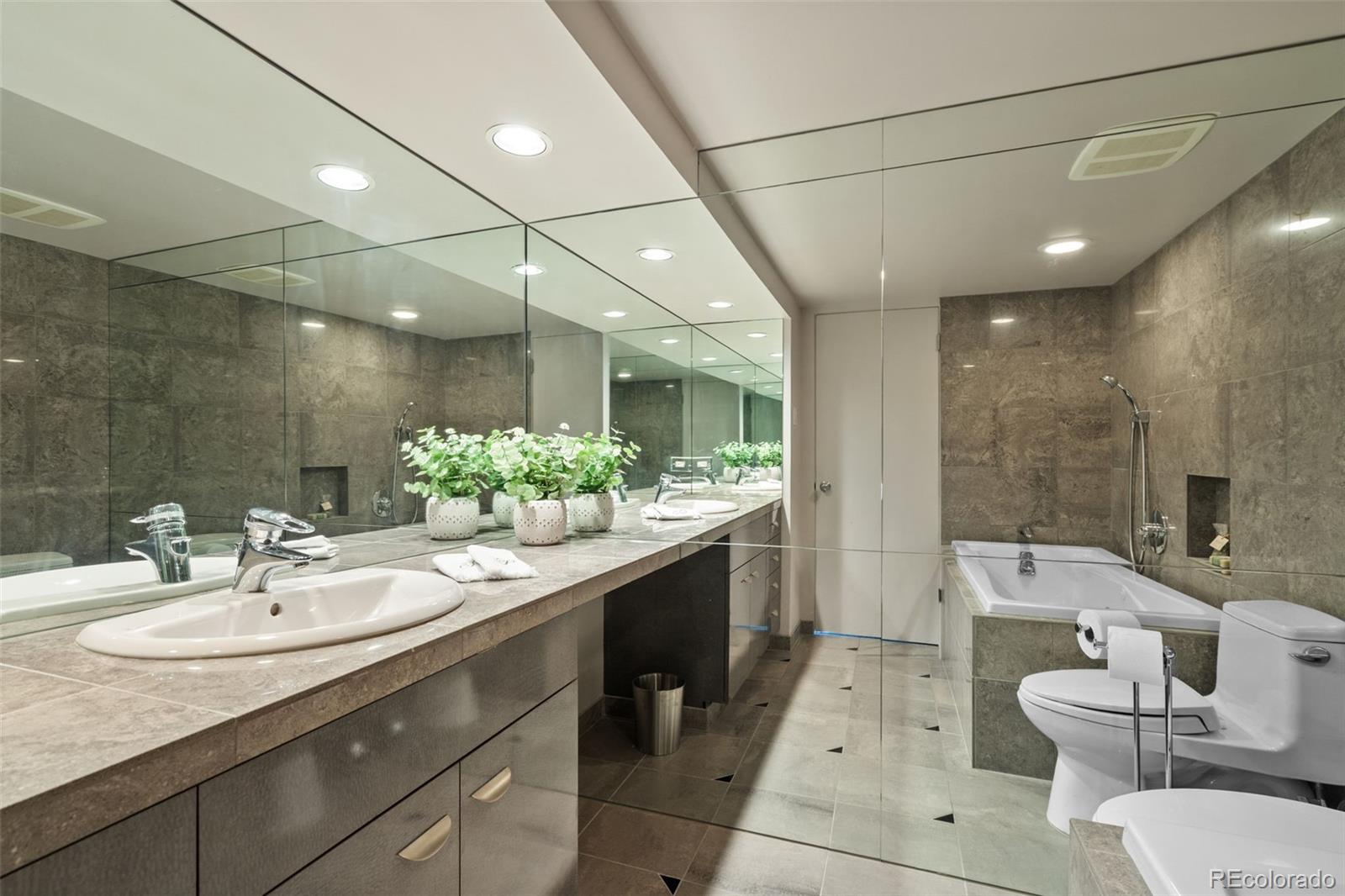 MLS Image #26 for 3130 s monroe street,denver, Colorado